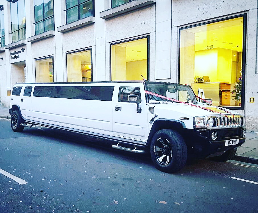 Partying on Wheels: The Ultimate Party Bus in London Experience